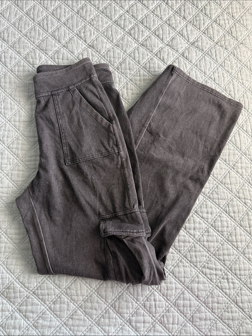 Wide Leg Women's cargo Pants in Charcoal Gray